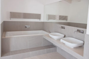 3 Reasons to Choose CPS Renovations for Luxury Bathroom Restorations
